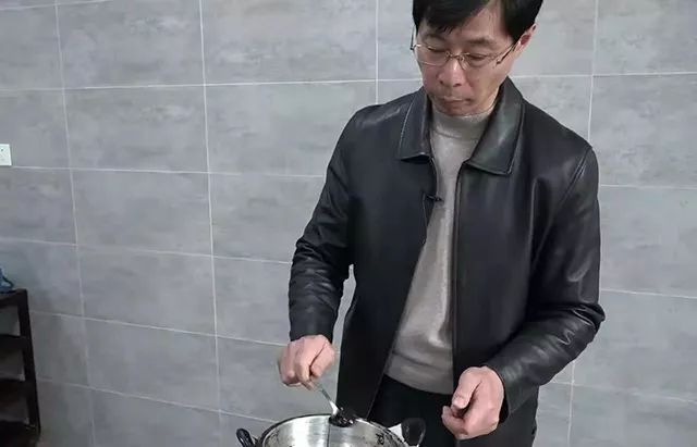 【培訓教學】4月24日新中醫(yī) 新特效膏藥制作與應用學習班 開班通知