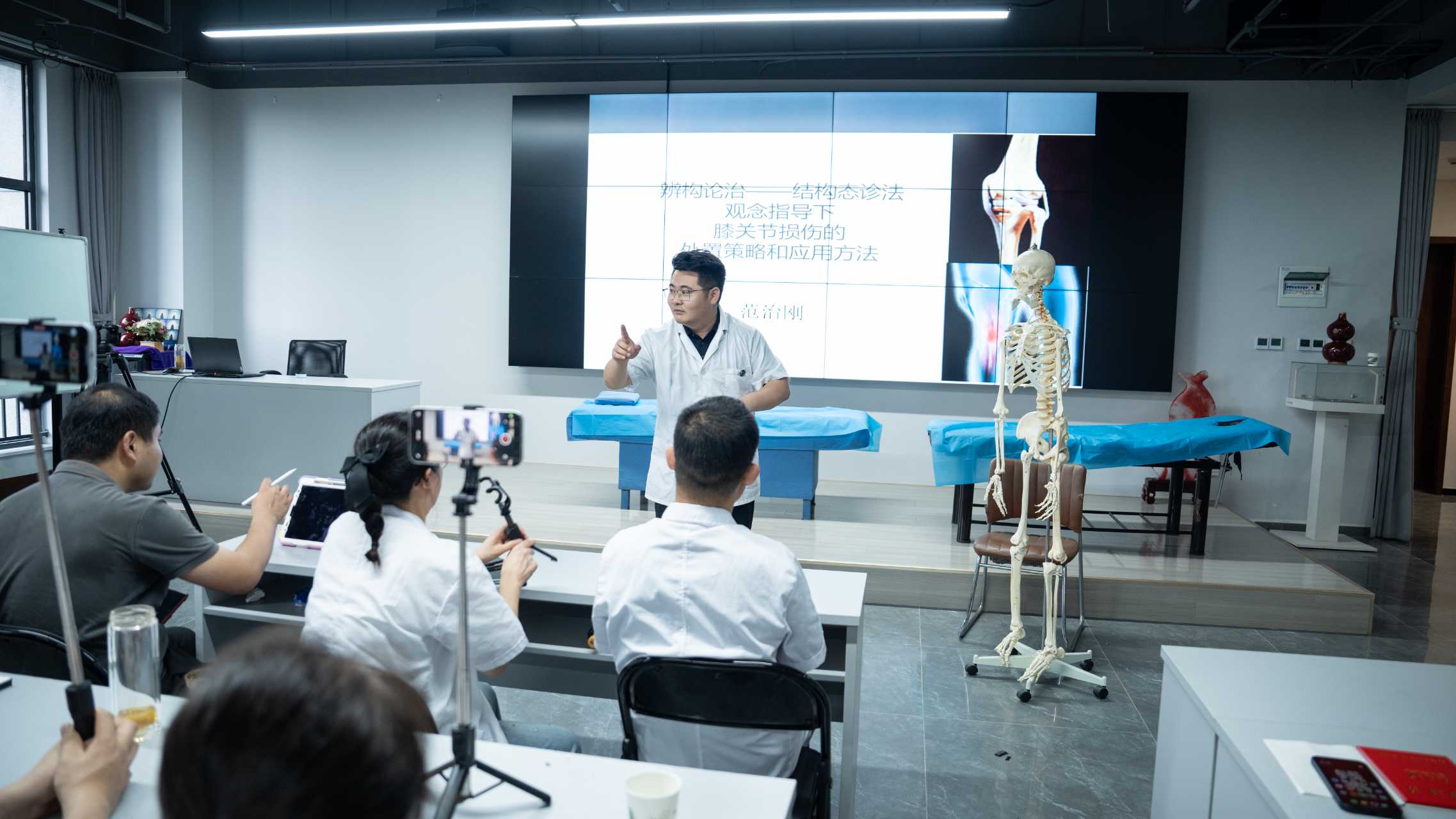 全國新中醫(yī)診療體系第47屆康復(fù)評估輕手法正骨培訓(xùn)班圓滿結(jié)業(yè)！